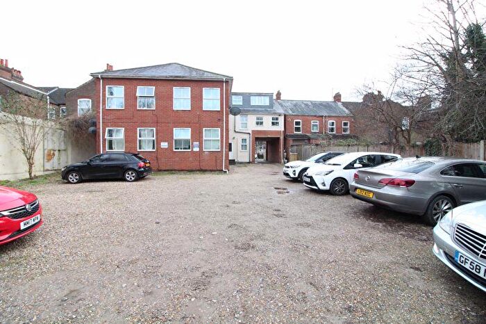 1 Bedroom Flat For Sale In Great Investment On High Town Road, LU2