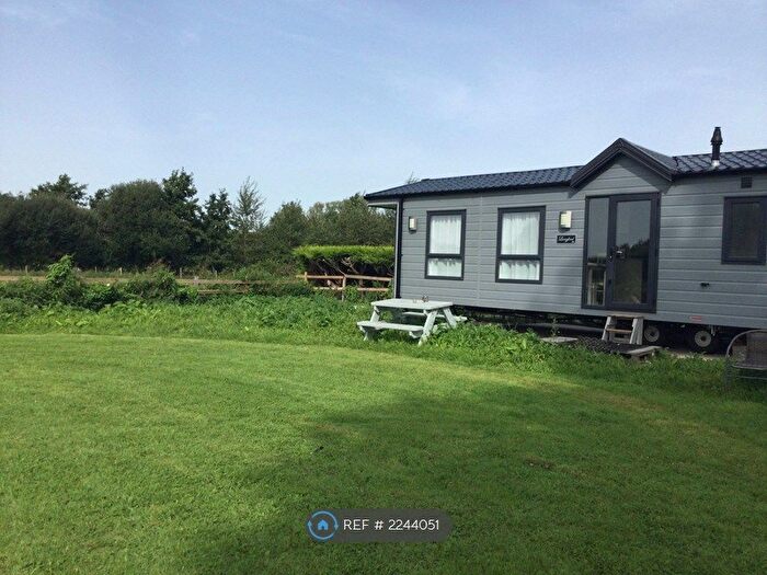 2 Bedroom Mobile/park Home To Rent In Black Horse Lane, Winterbourne Earls, Salisbury, SP4