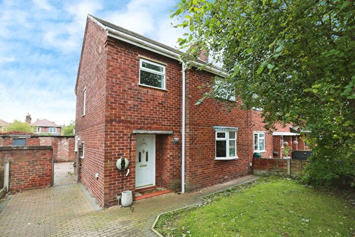 4 Bedroom End Of Terrace House For Sale In Alexandra Road, Middlewich, Cheshire, CW10