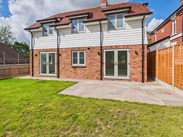 3 Bedroom Detached House For Sale In Highgate Hill, Hawkhurst, TN18