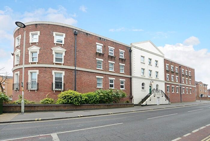 1 Bedroom Flat To Rent In Cavendish Road, Aldershot, GU11