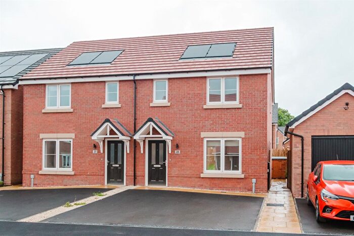 3 Bedroom Detached House To Rent In Flying Bedstead Way, Hucknall, NG15