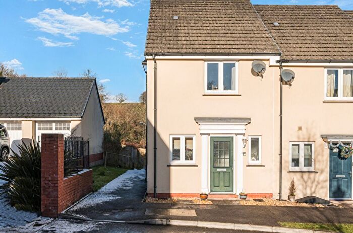2 Bedroom End Of Terrace House For Sale In Elizabeth Penton Way, Bampton, Tiverton, Devon, EX16