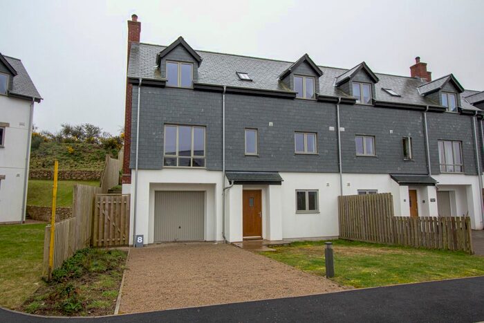 4 Bedroom End Of Terrace House To Rent In Furze Croft, Penzance, TR20
