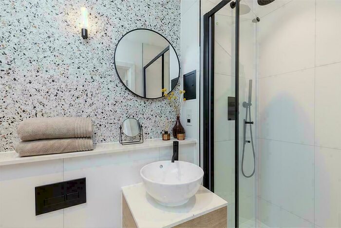 2 Bedroom Apartment For Sale In Yeo Street, Bow, London, E3