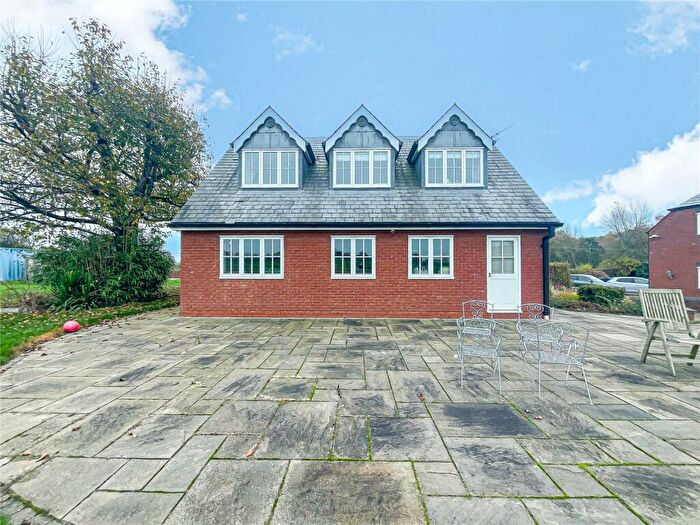 1 Bedroom Apartment To Rent In Wychnor, Burton-on-Trent, Staffordshire, DE13