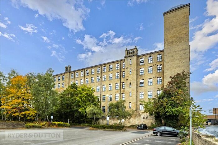 1 Bedroom Apartment For Sale In Pellon Lane, Halifax, West Yorkshire, HX1