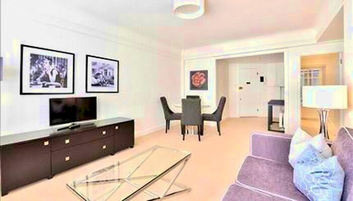2 Bedroom Flat To Rent In Fulham Road, London, SW3