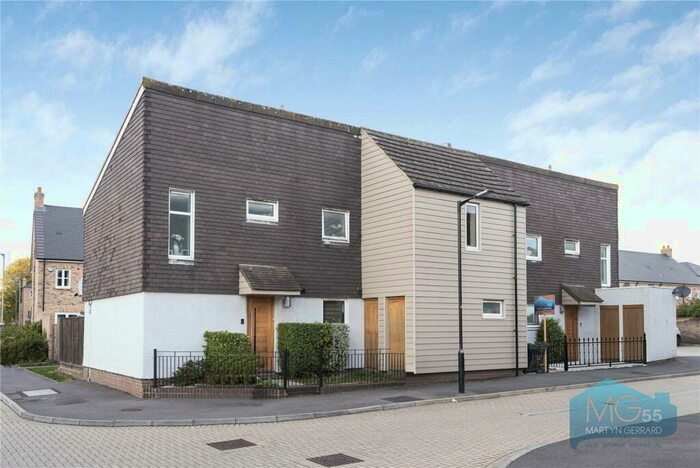 3 Bedroom End Of Terrace House To Rent In Attfield Close, Whetstone, London, N20