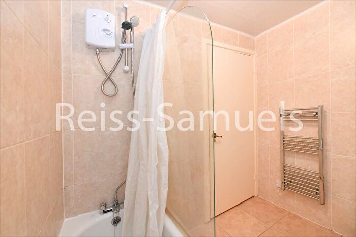 5 Bedroom Town House To Rent In Cyclops Mews, London, E14