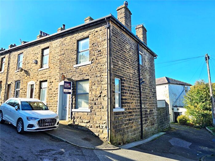 2 Bedroom End Of Terrace House For Sale In Parrock Street, Crawshawbooth, Rossendale, BB4