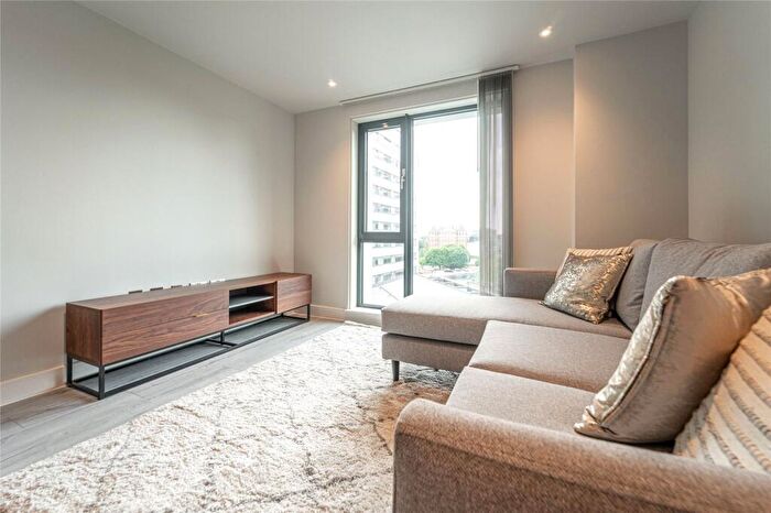 1 Bedroom Apartment To Rent In St Martins Place, Broad Street, Birmingham, West Midlands, B15
