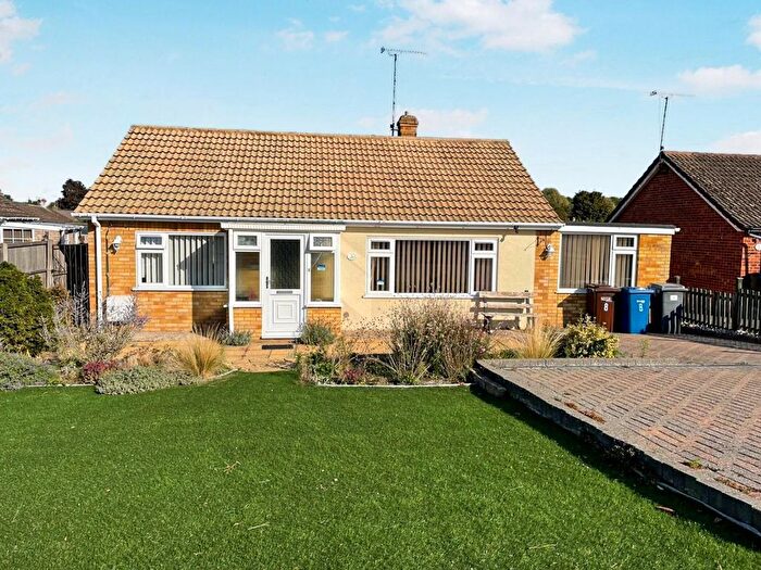 2 Bedroom Detached Bungalow For Sale In St. Anthonys Way, Brandon, IP27