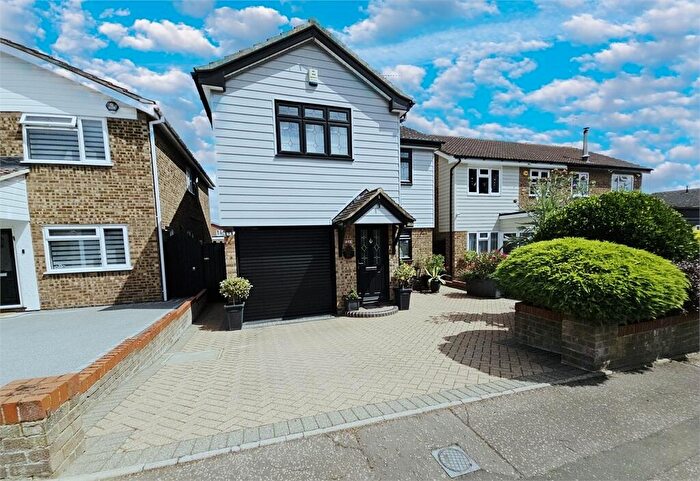 4 Bedroom Detached House For Sale In Kendal Way, Leigh On Sea, Leigh On Sea, Essex., SS9