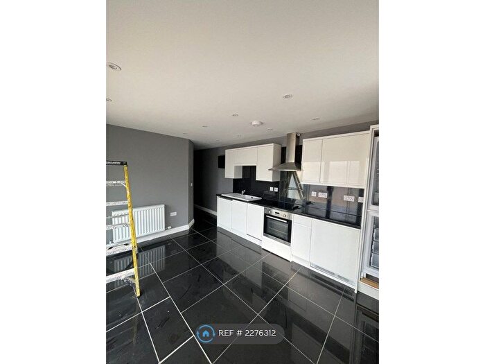 1 Bedroom Flat To Rent In Market House, Newmarket, CB8