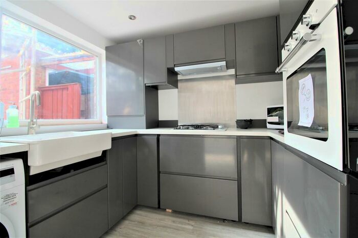 3 Bedroom Semi-Detached House To Rent In Dugdale Hill Lane, Potters Bar, EN6