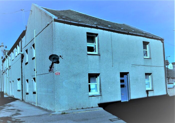 1 Bedroom Flat To Rent In Cassels Street, Carluke, ML8