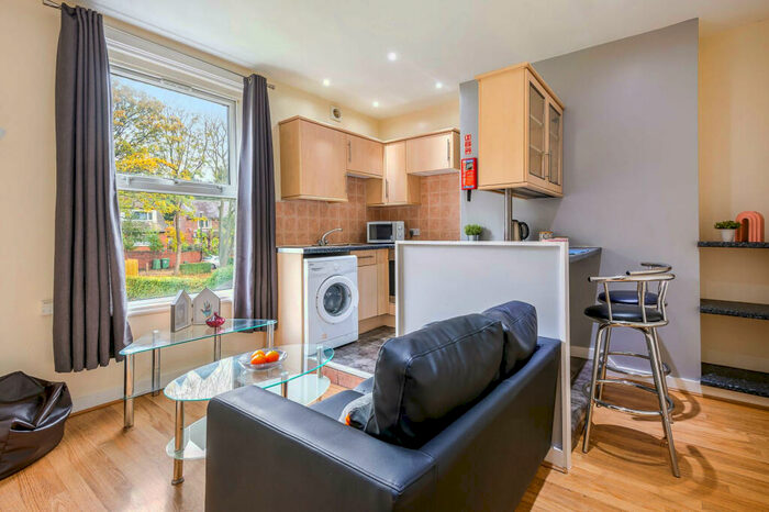 2 Bedroom Flat To Rent In Vinery Road, Leeds, LS4