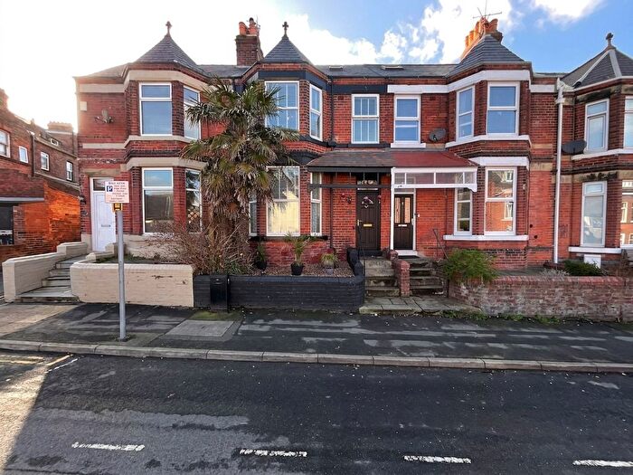 4 Bedroom Terraced House For Sale In Ashville Avenue, Scarborough, YO12