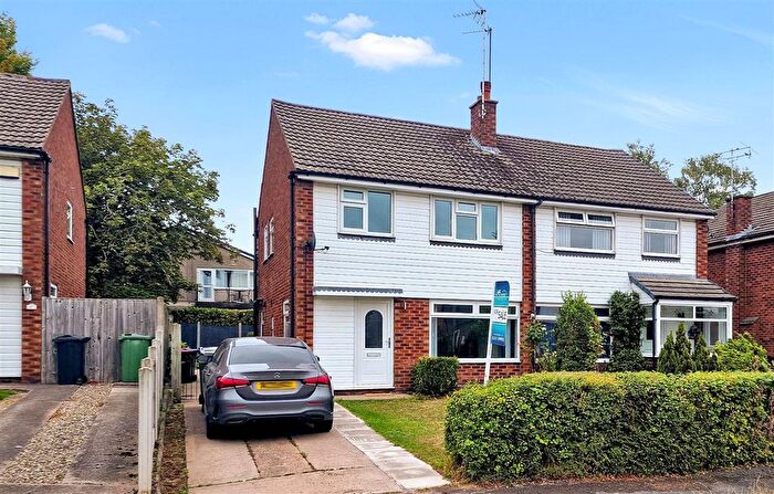 3 Bedroom Semi-detached House For Sale In Grosvenor Avenue, Hartford, Northwich, CW8