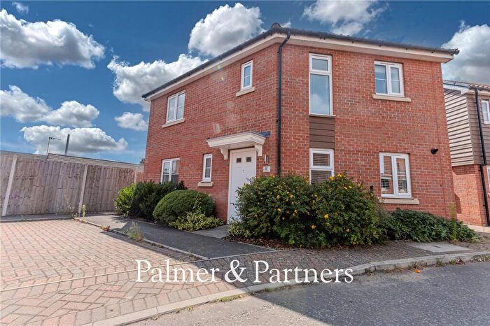 3 Bedroom Detached House For Sale In Limestone Close, Great Blakenham, Ipswich, Suffolk, IP6