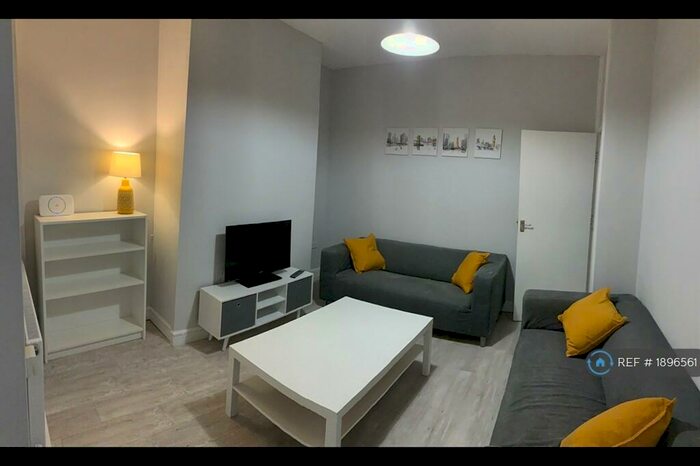 4 Bedroom Terraced House To Rent In Ossory Street, Manchester, M14