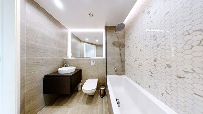 1 Bedroom Flat To Rent In New Horizons Court, Brentford, TW8