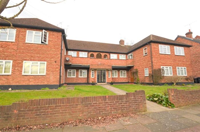 2 Bedroom Flat To Rent In Shakespeare Road, Mill Hill, NW7
