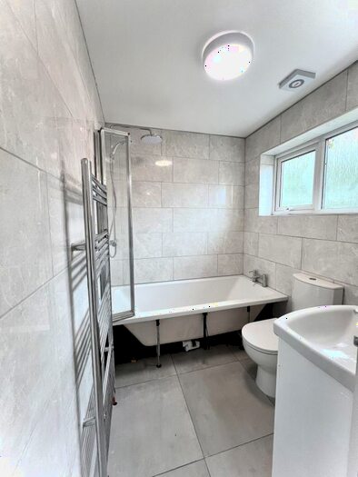 3 Bedroom Detached House To Rent In Bury Green Road, Cheshunt, Waltham Cross, EN7