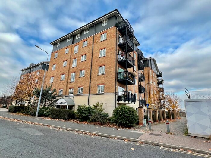 2 Bedroom Flat To Rent In Baltic Wharf, Clifton Marine Parade, Gravesend, Kent, DA11