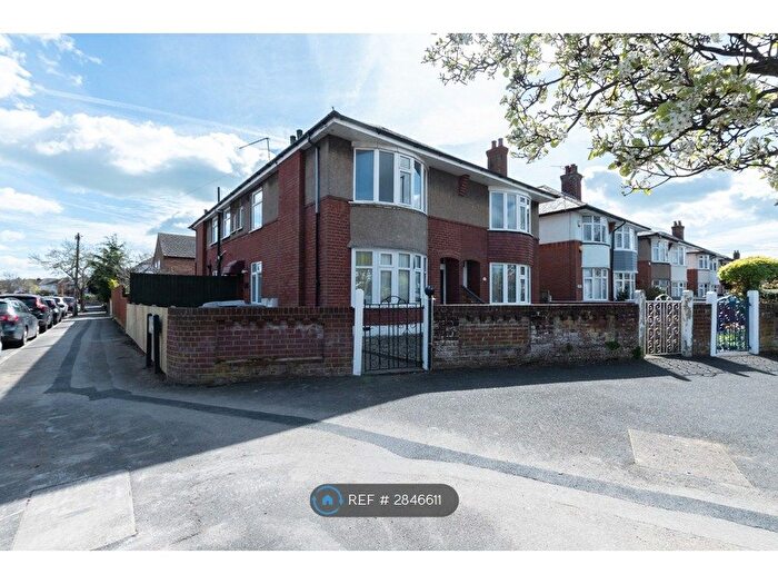 2 Bedroom Flat To Rent In Christchurch Road, Bournemouth, BH7