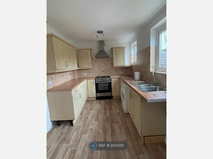 2 Bedroom End Of Terrace House To Rent In Charter Road, Kingston Upon Thames, KT1