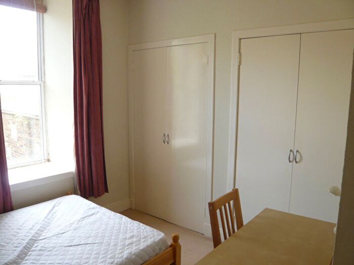 2 Bedroom Flat To Rent In Benvie Road, Dundee, DD2