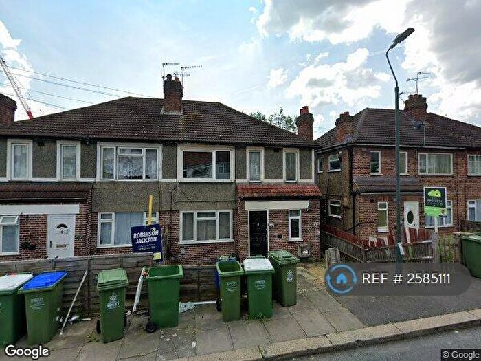 2 Bedroom Flat To Rent In Holly Hill Road, Erith, DA8