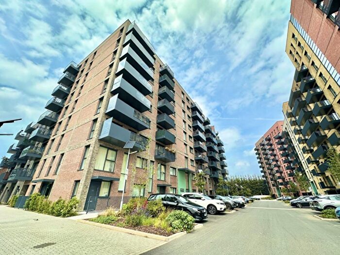 1 Bedroom Flat To Rent In Catimor House, Cranton Avenue, Hayes, UB3