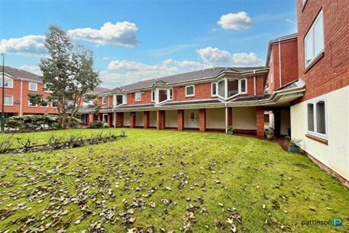 2 Bedroom Apartment For Sale In Manor Court, South Shields, NE33