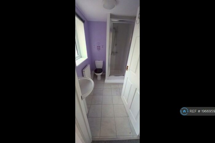 1 Bedroom Flat To Rent In Salterton Road, Exmouth, EX8