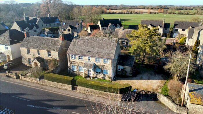 4 Bedroom Detached House For Sale In London Road, Poulton, Cirencester, Gloucestershire, GL7