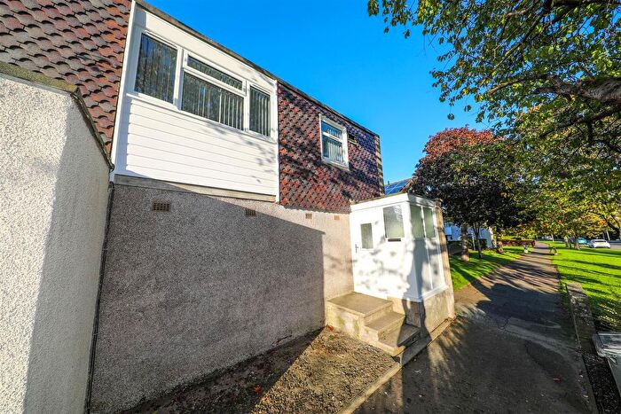1 Bedroom Flat For Sale In Aline Court, Glenrothes, KY6