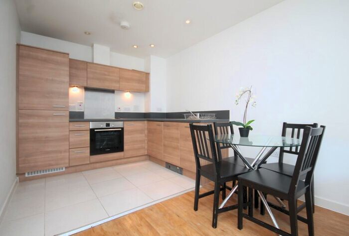1 Bedroom Flat To Rent In Zenith Building, Commercial Road, Limehouse, E14
