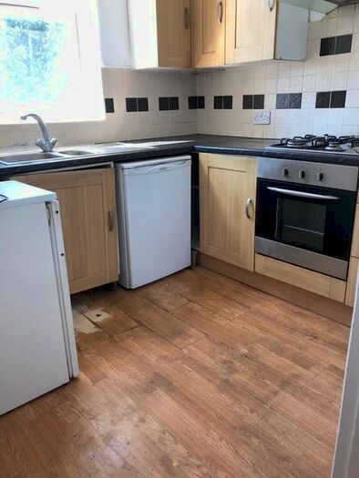1 Bedroom Flat To Rent In Wellwood Road, Ilford, IG3