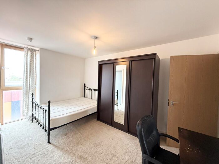 2 Bedroom Flat To Rent In Lemonade Building, Barking, IG11