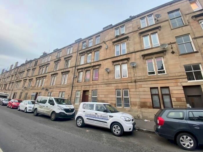 1 Bedroom Flat To Rent In Cumbernauld Road, Dennistoun, Glasgow, G31