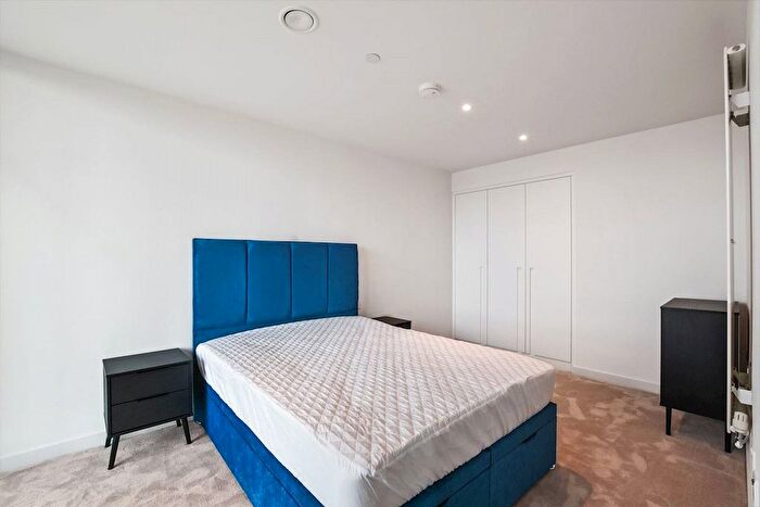 1 Bedroom Flat To Rent In Shipwright Street, London, E16