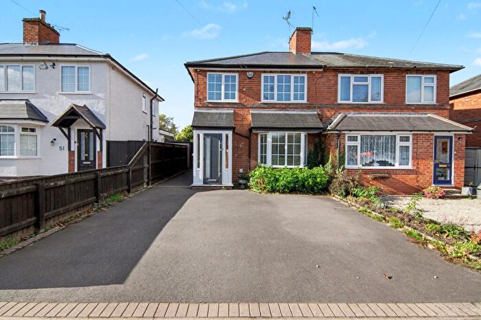 3 Bedroom Semi Detached House For Sale In Hampton Road, Knowle, B93