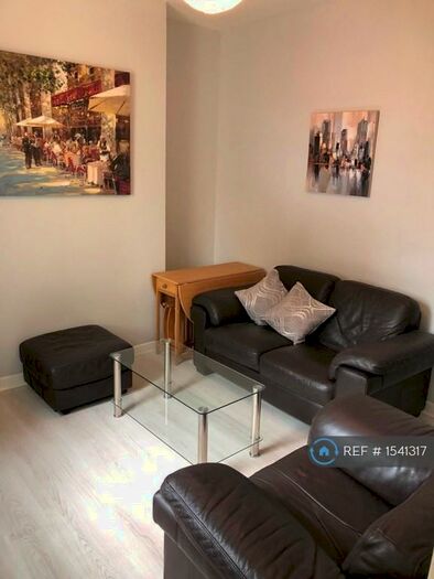 1 Bedroom Flat To Rent In Dunraven House, Newport, NP20