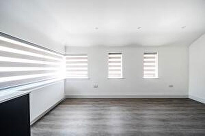 1 Bedroom Flat To Rent In Shoot Up Hill London, NW2