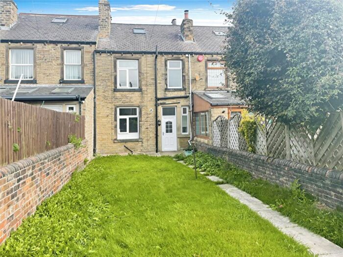 3 Bedroom Terraced House To Rent In Thornhill Avenue, Lindley, Huddersfield, HD3