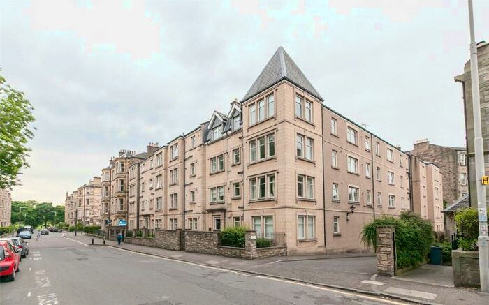 3 Bedroom Flat To Rent In Lauriston Gardens, City Centre, Edinburgh, EH3