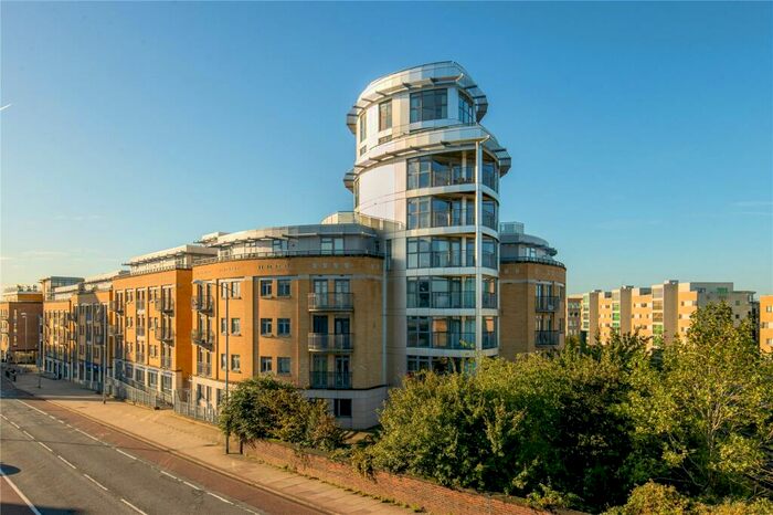 3 Bedroom Penthouse For Sale In Homerton Street, Cambridge, Cambridgeshire, CB2